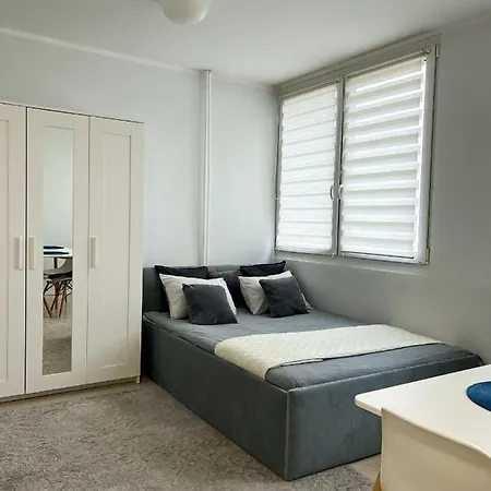 Przytulna Kawalerka Apartment Warsaw